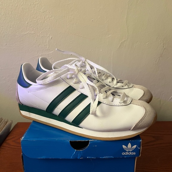 adidas Originals COUNTRY // White Green FZ0013 - Picture 1 of 6